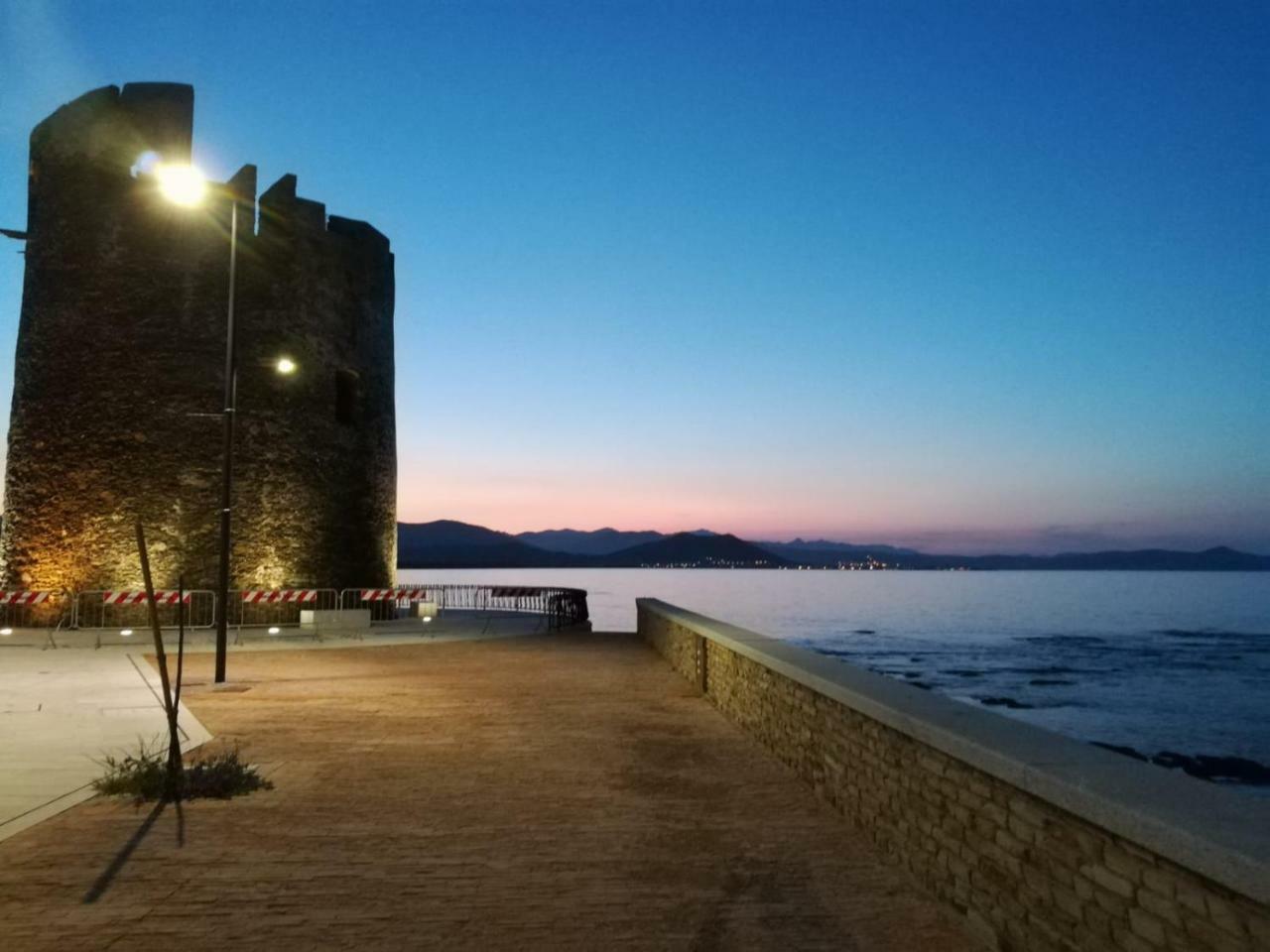 Hotel Caletta Sul Mare à La Caletta Extérieur photo